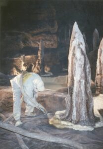 Dekorace krápníkové jeskyně